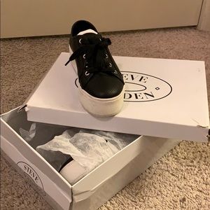 Steve madden sneakers